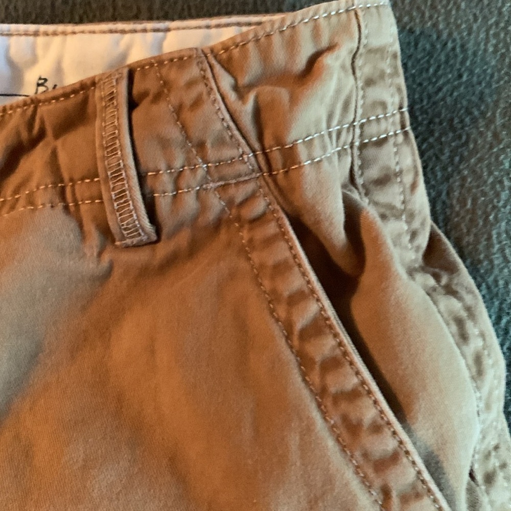 Eddie Bauer “Blakely” shorts. 9 inch inseam. Caramel color. Size 8 - Picture 6 of 12